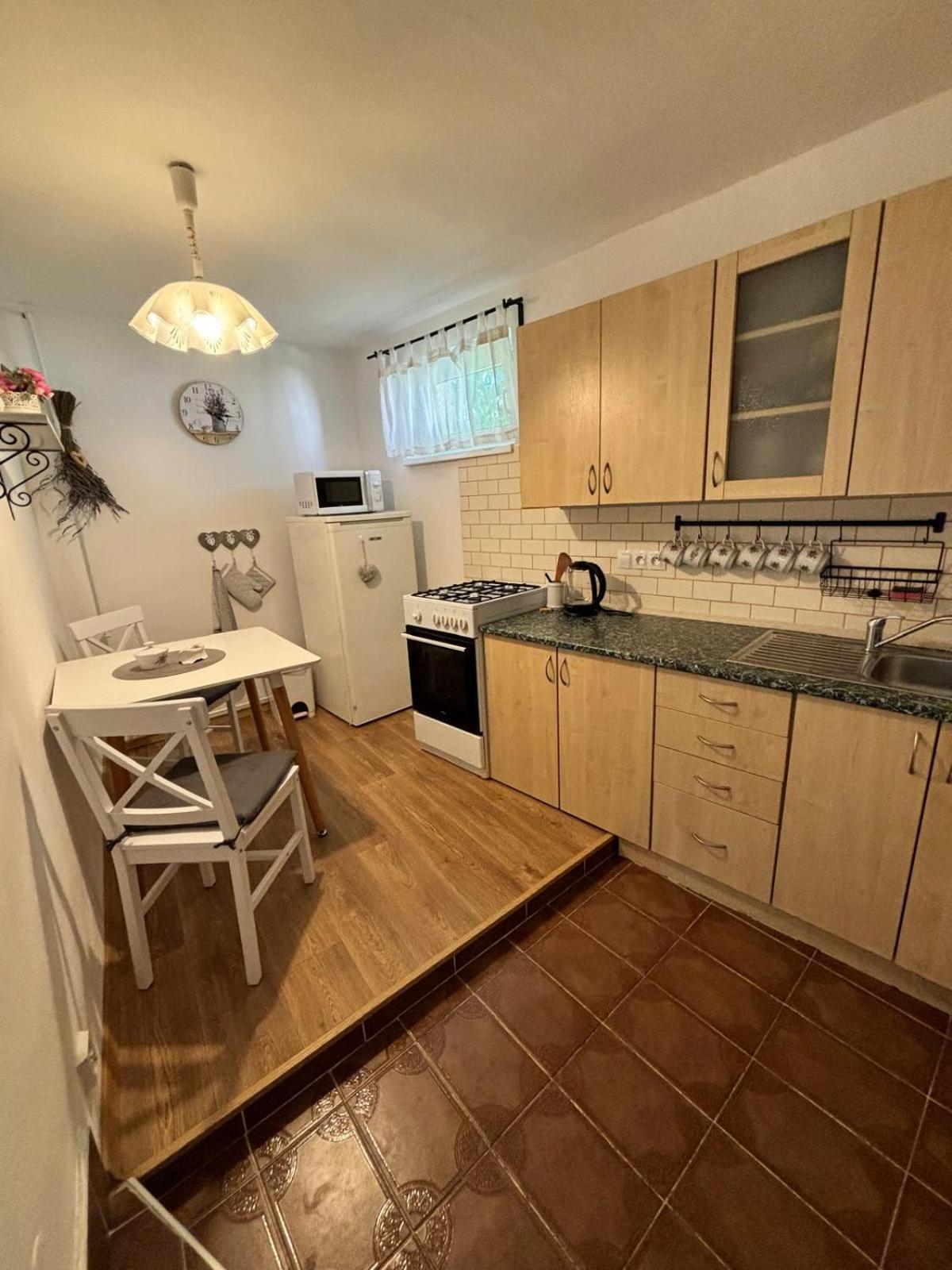 Apartman Vendy Карлови Вари Екстериор снимка