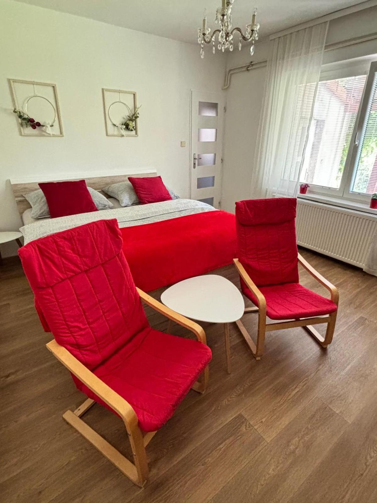 Apartman Vendy Карлови Вари Екстериор снимка