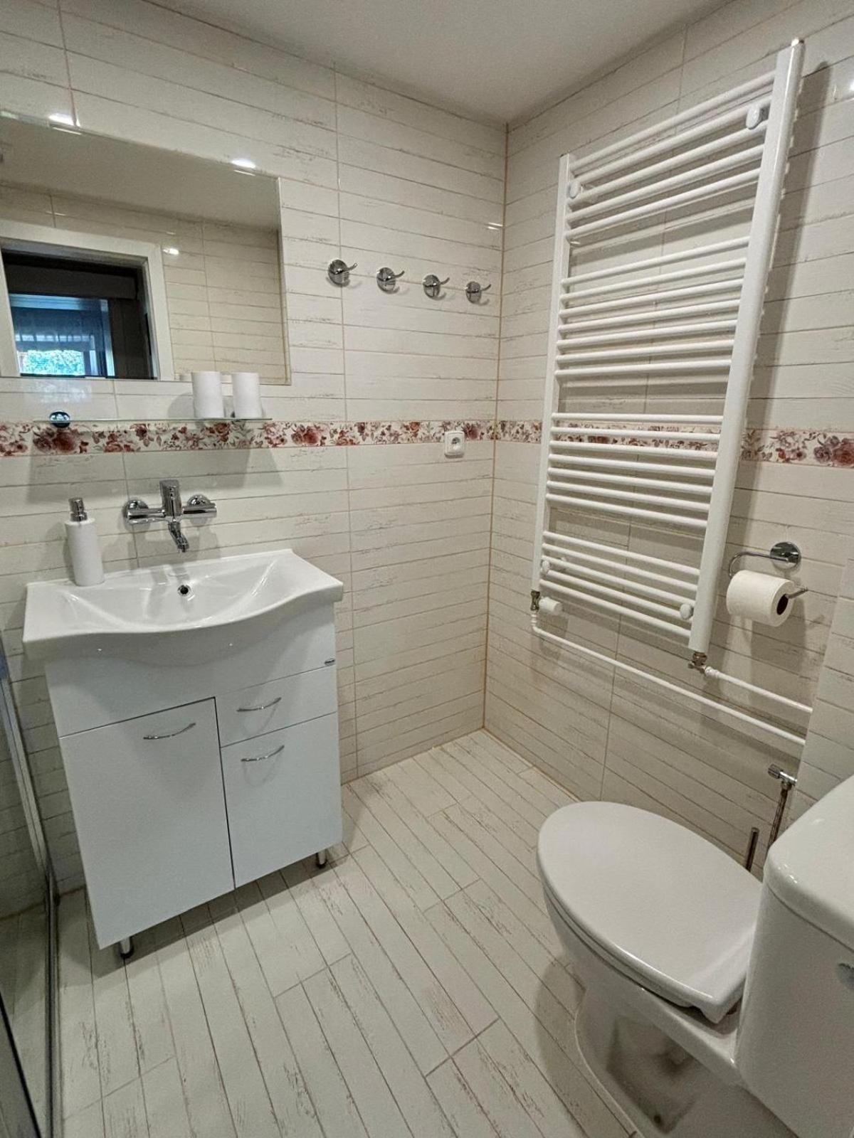 Apartman Vendy Карлови Вари Екстериор снимка